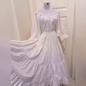 Vintage Cottagecore Anna Konya White Eyelet Cotton Eyelet Wedding Dress Boho